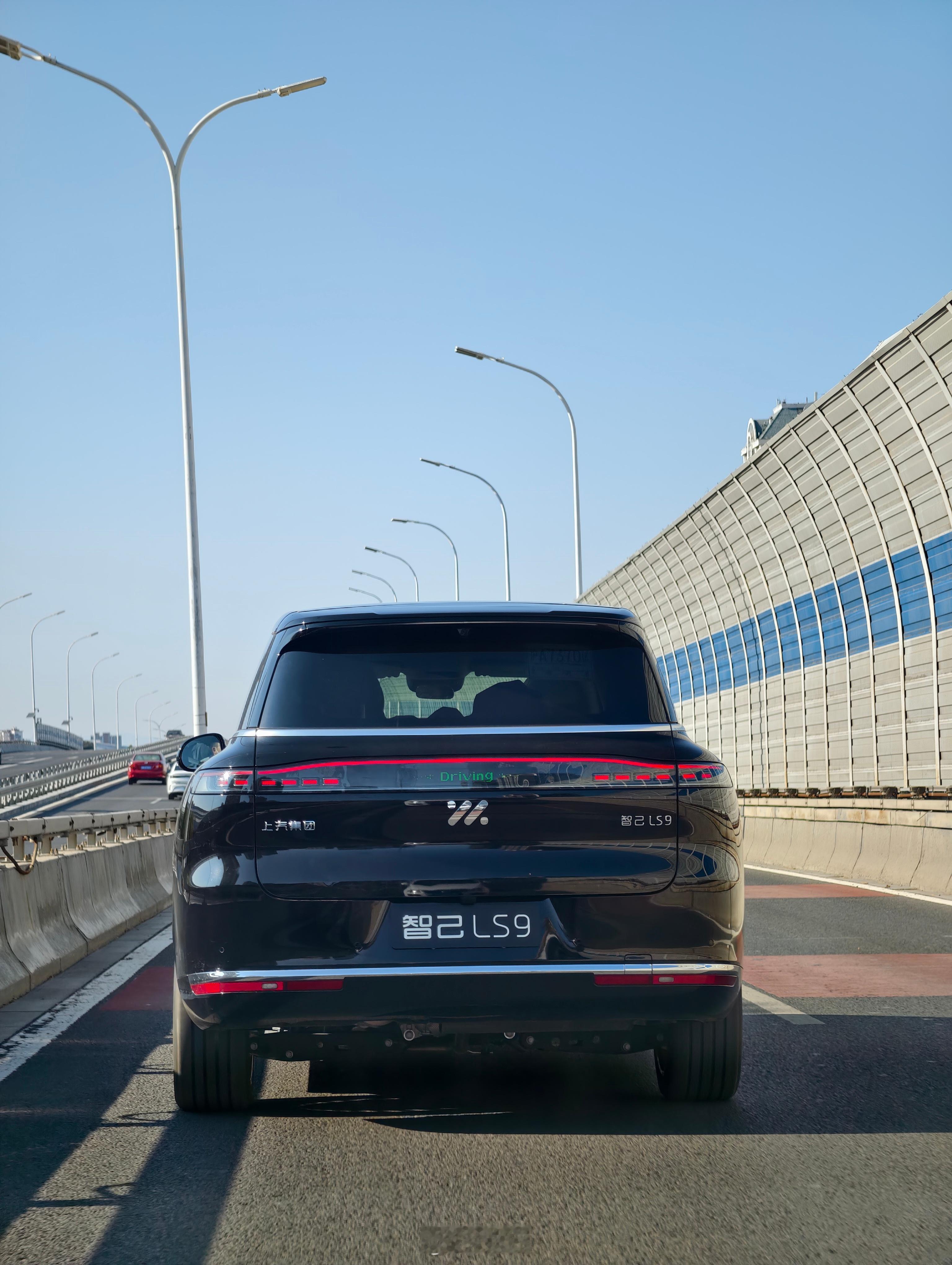 论汽车自媒体的密度，路上轻轻松松就能碰见