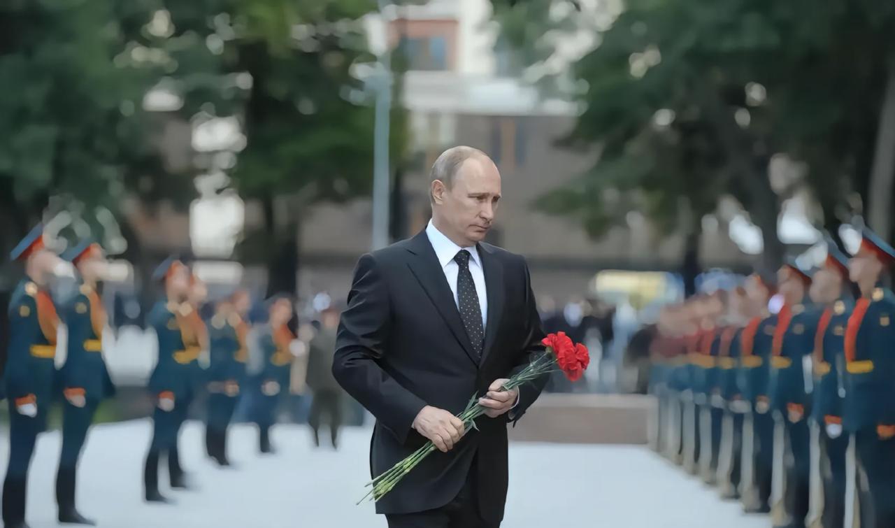 说起普京的那句承诺回望1999年，普京说："给我20年,还你一个强大的俄罗斯。