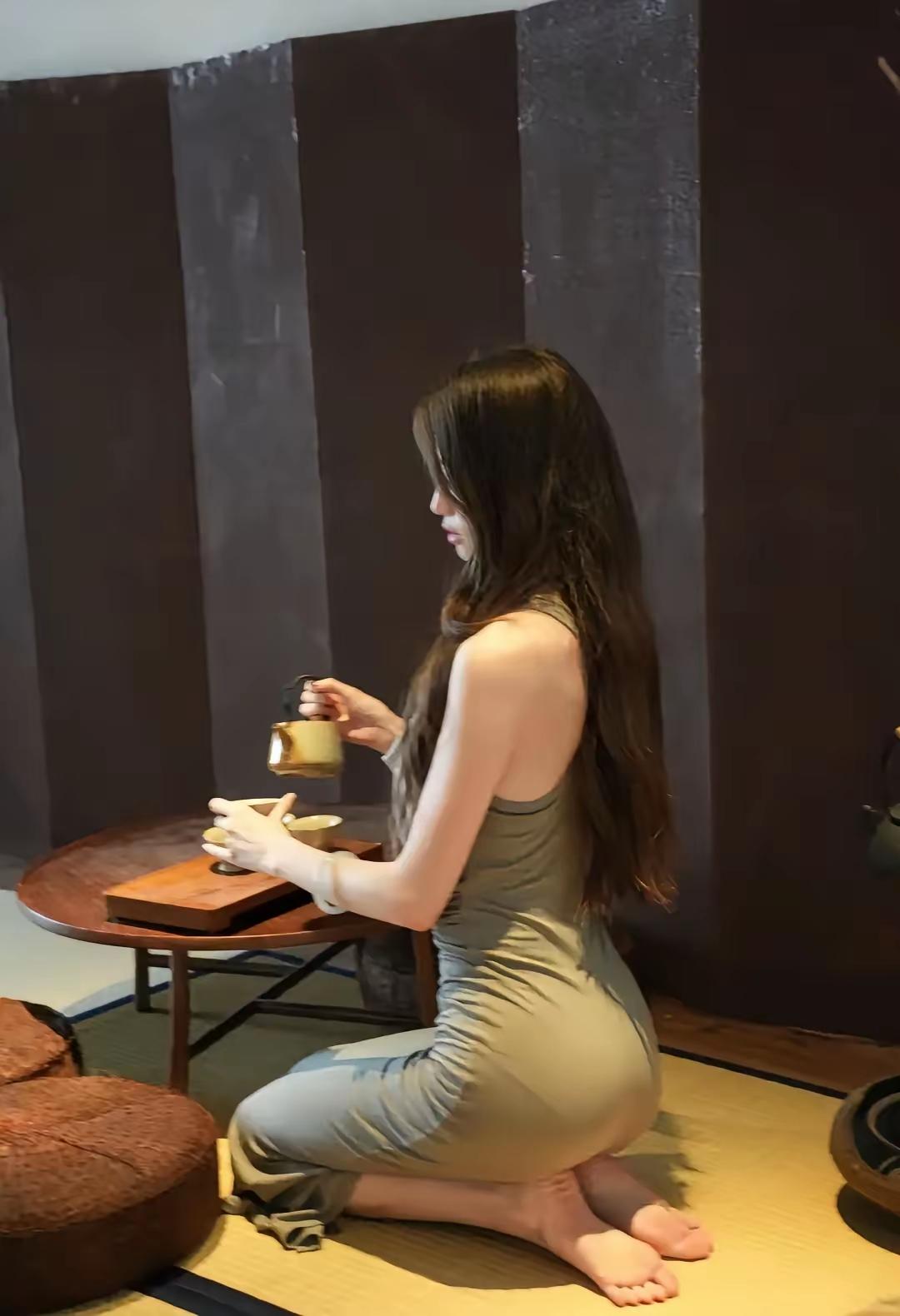 茶香满屋