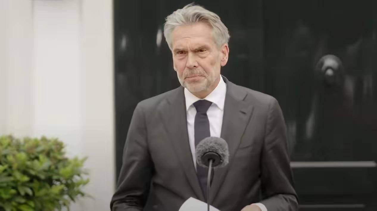 这下荷兰彻底要沦陷了！从我国商务部那里刚刚传来的消息，对符合安世半导体出口条件