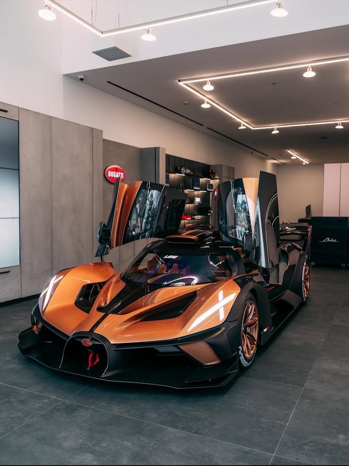 【布加迪Bolide—纯粹的赛道机器】布加迪Bolide就是一首纯粹为赛道而写的