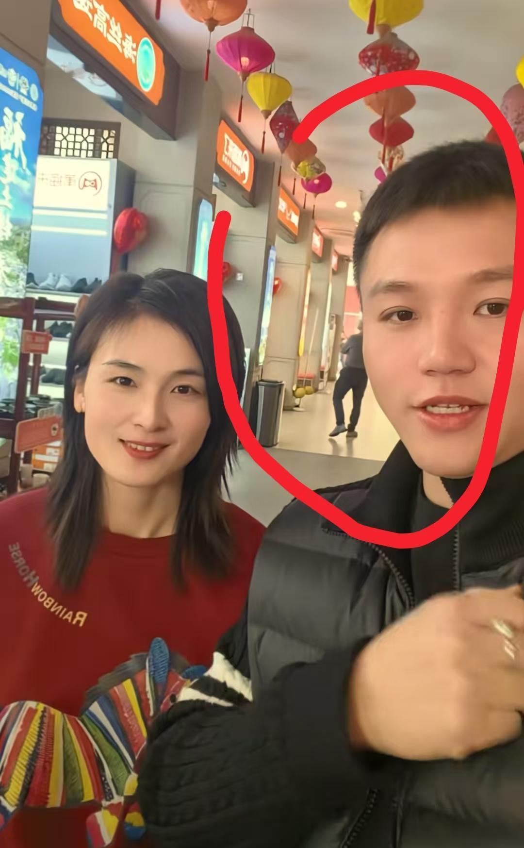 看到瑾汐在莆田，开直播带货，我忍了看到身边跟着的助播，竟然是米总，我也忍了可