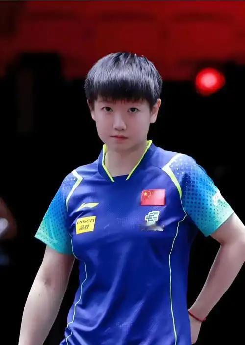 孙颖莎极有可能夺得本届全运会女单金牌。作为女子乒坛世界第一，她今年状态稳定，仅输