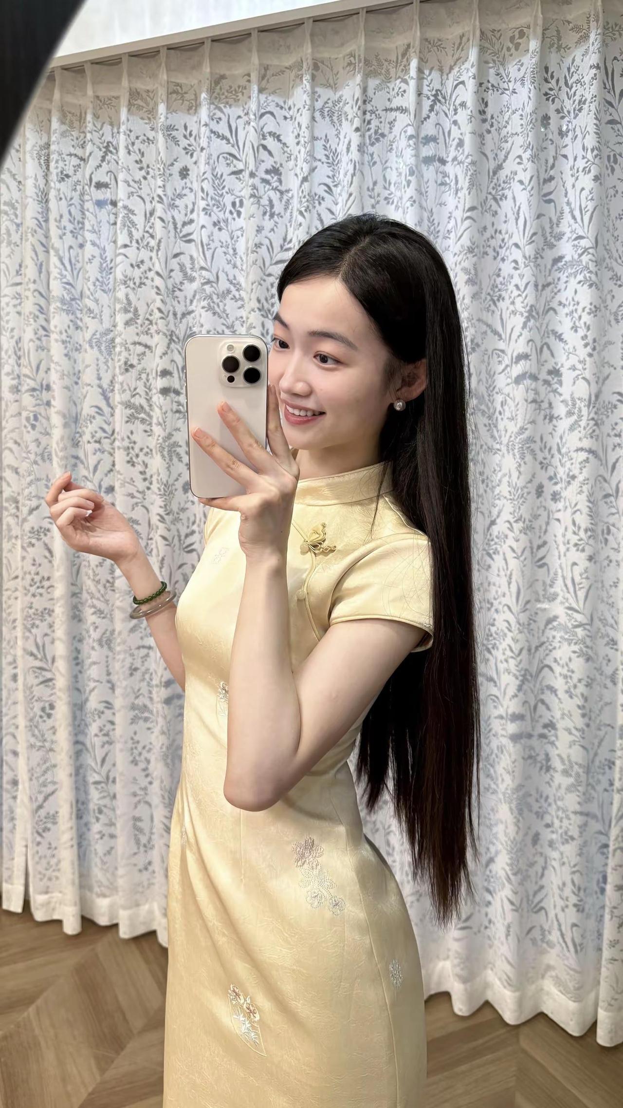 你可以永远相信旗袍的魅力。旗袍新中式