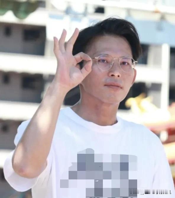 台湾省民进党立院党团书记长陈培瑜今喊一人一通电话，打给立法机构负责人韩国瑜，不要