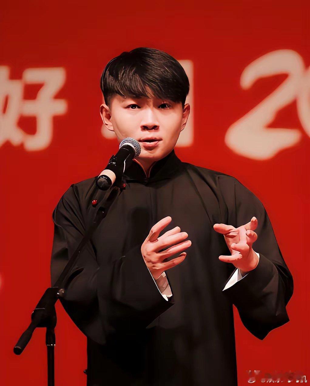 卢鑫，演出临时换人！2月13日，相声新势力掌门人卢鑫，因被法院执行10000元悬