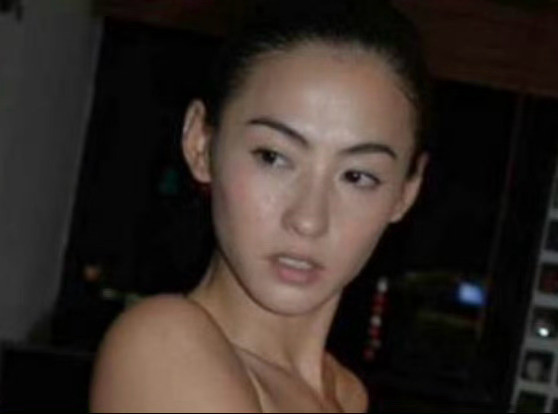 张柏芝明媚得像女大学生，张柏芝清纯时代​​​​