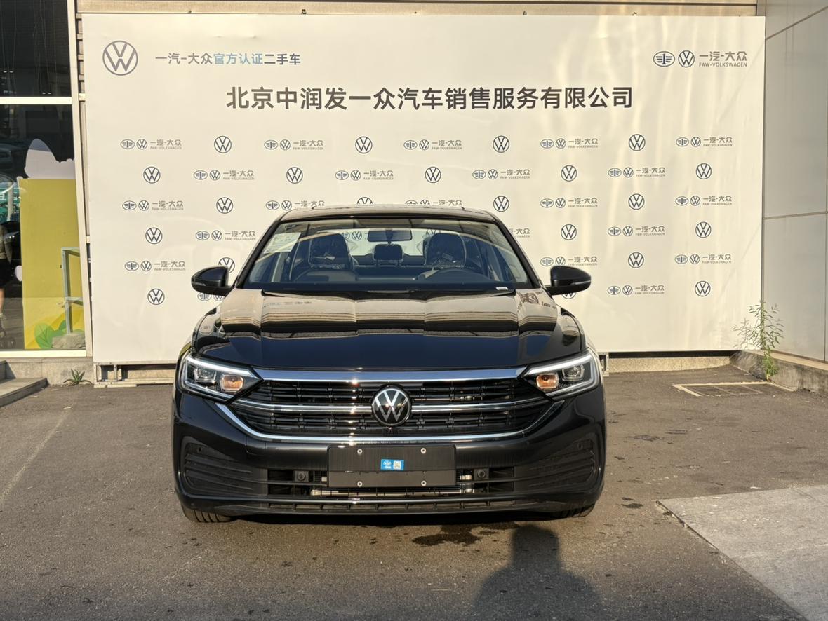 二手速腾现在到底值不值得冲？和思域轩逸比完，我整个人都清醒了！兄弟们，速腾这车