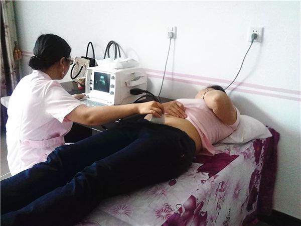 产检是双胞胎女宝, 生下却是俩男宝, 十几个家属没一个开心