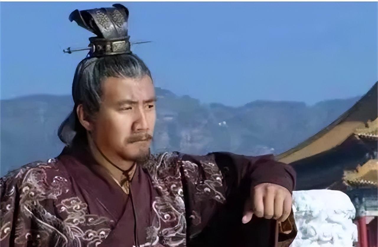 1390年，朱元璋下令抄陈家时，8岁的陈子善怒吼道：“我祖父陈德为你挡了9箭，我