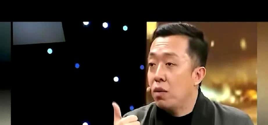 李菁特别怀念师父师胜杰，一次去吃饭，他想付账，结果师父不让。说你现在是用钱的
