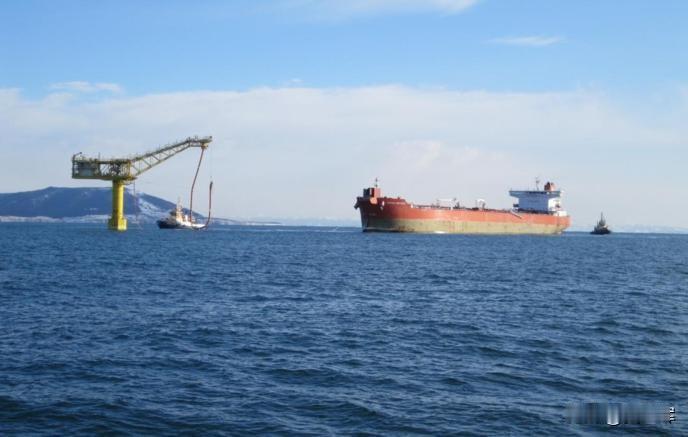 美国着手卸载遭扣押油轮“水手”号所载原油1月8日，特朗普在接受福克斯新闻采