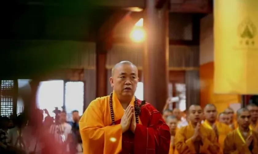 本该是清净的佛门净地为什么就变成物欲横流的生意场，是不是太过了！几年前去了五台