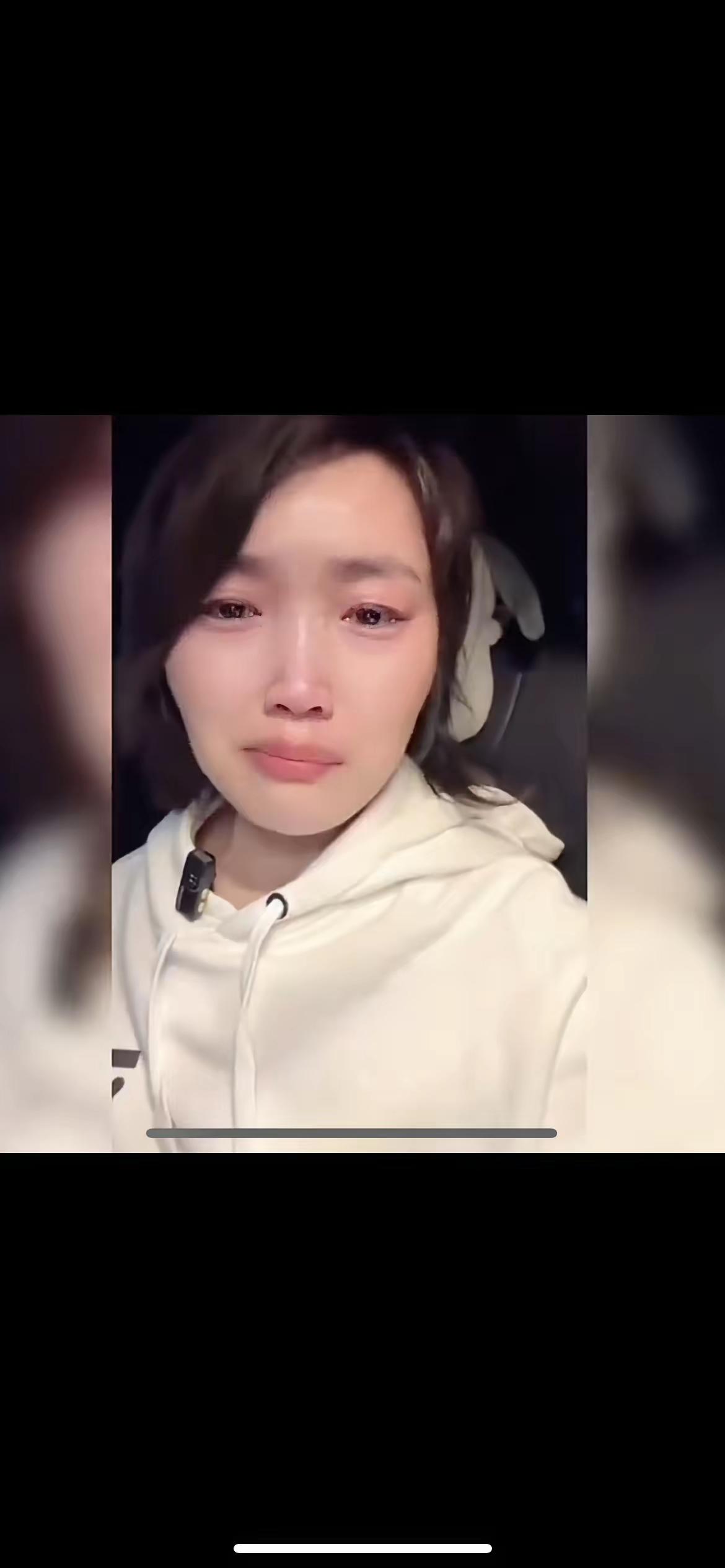 当你把与老师的矛盾发布到网上，你似乎赢得了这场“纠纷”——舆论的支持让你出了气，