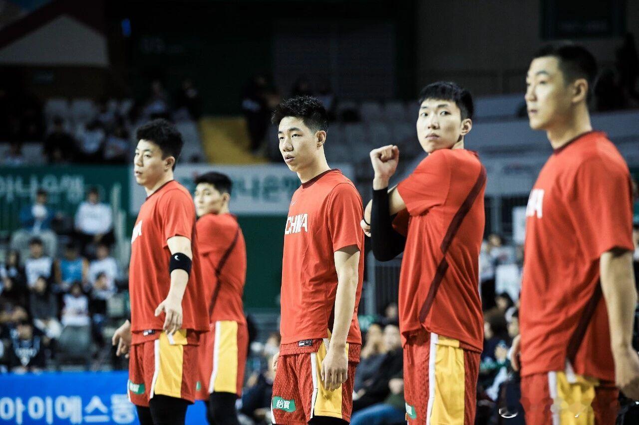 中国男篮世预赛将于2月26日对阵日本男篮，于3月1日对阵中国台北男篮。前往冲绳的