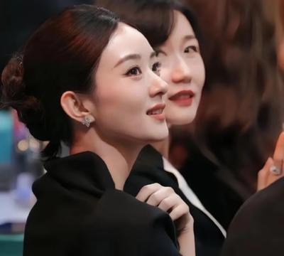 赵丽颖面相“大变样”？从甜妹到“挂脸”，何炅4年前预言成真？家人们，娱乐圈又炸