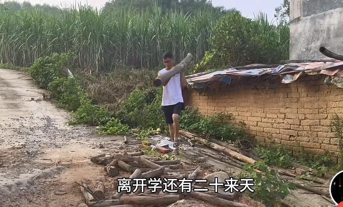 唐尚珺虽然直播很成功，很赚钱，但是他如今说起大三的细节，感觉很迷茫，还不知道接下