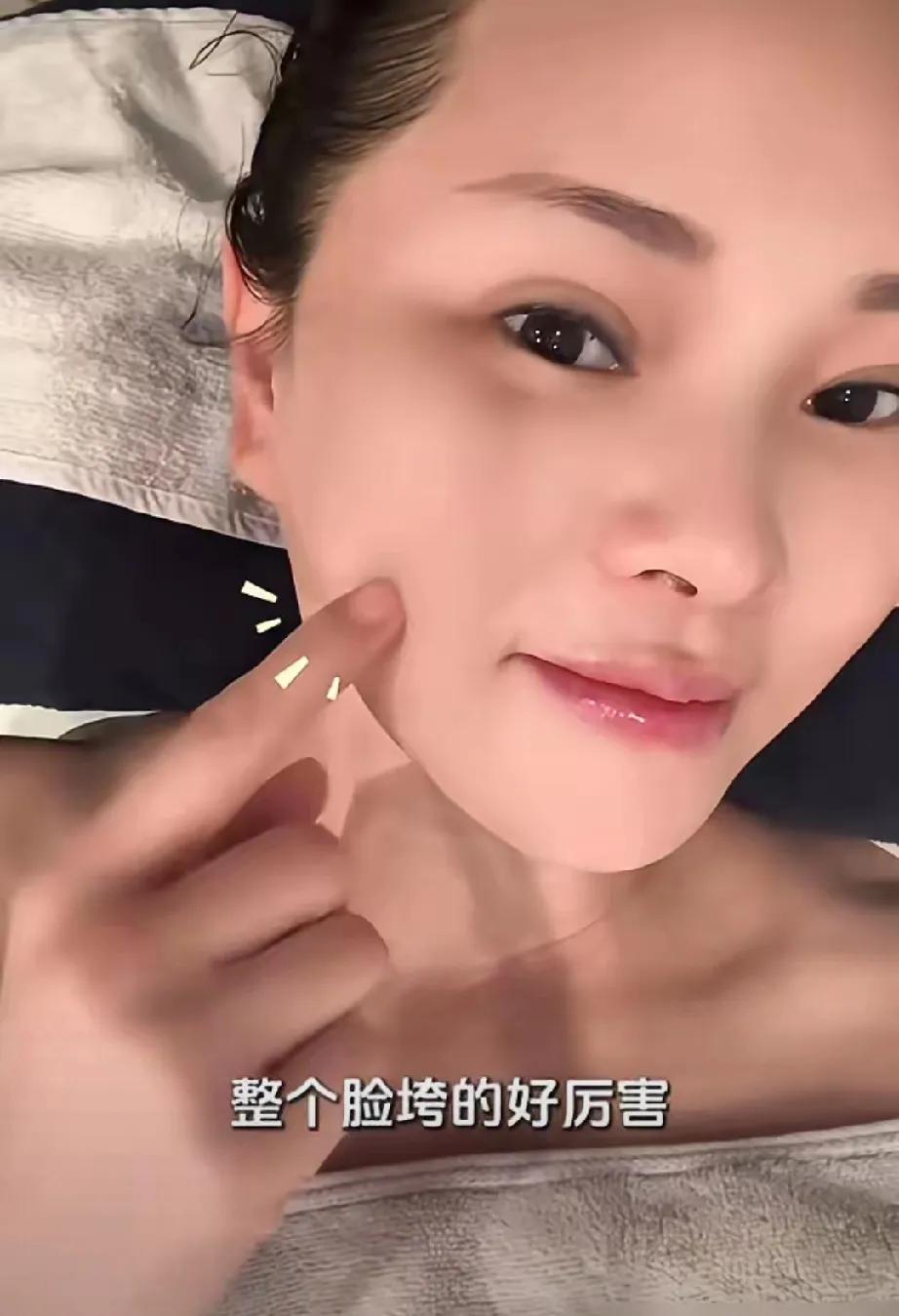 秦昊对伊能静的宠溺，都体现在细节里啦！56岁的伊能静为美超拼，飞去韩国打水光针，