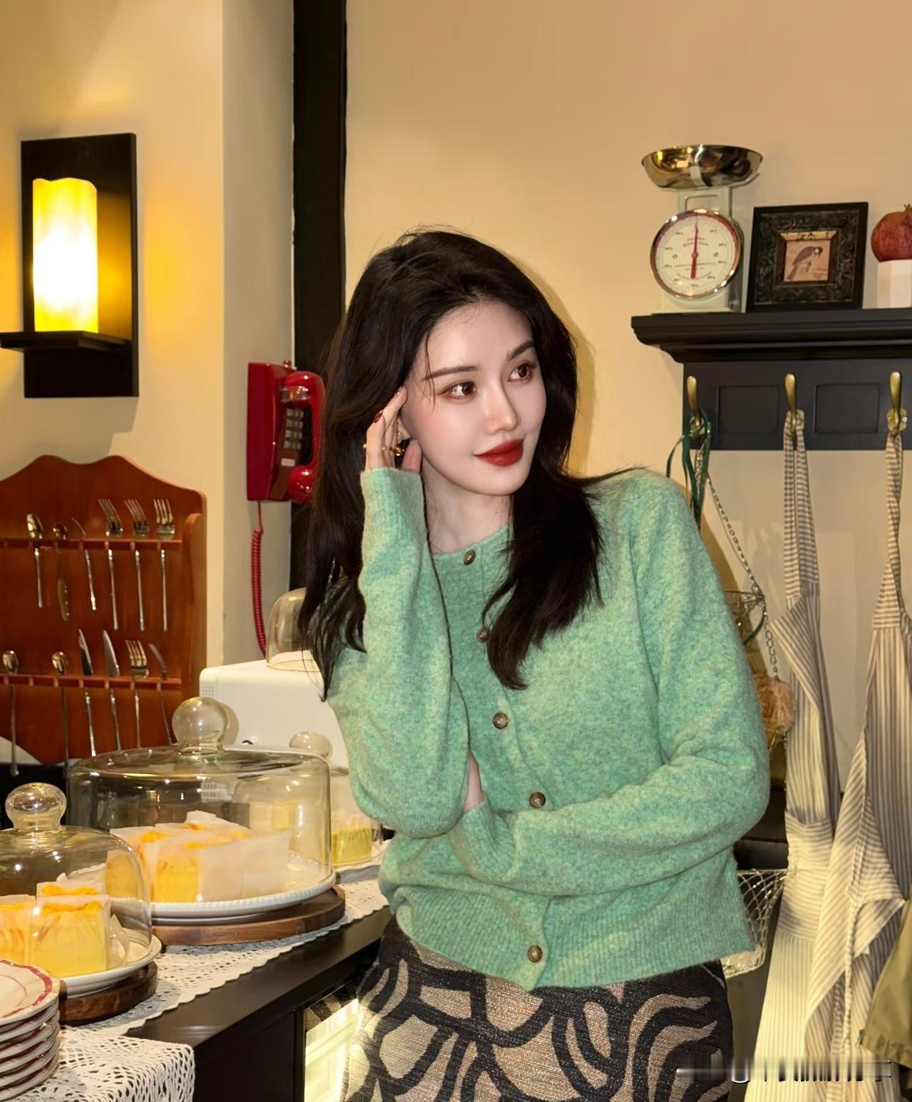 皮草分享绝美街拍瞬间随手拍定格美好瞬间哪些颜色穿上显得更有高级感分享一句你