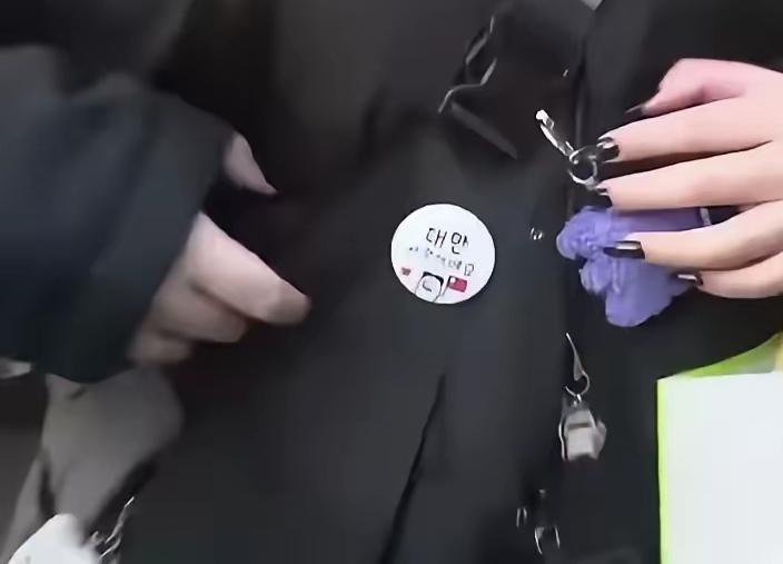 韩国最新民调，对中国好感度降到19%，也就是还不到两成。说白了，就是现在越来越多