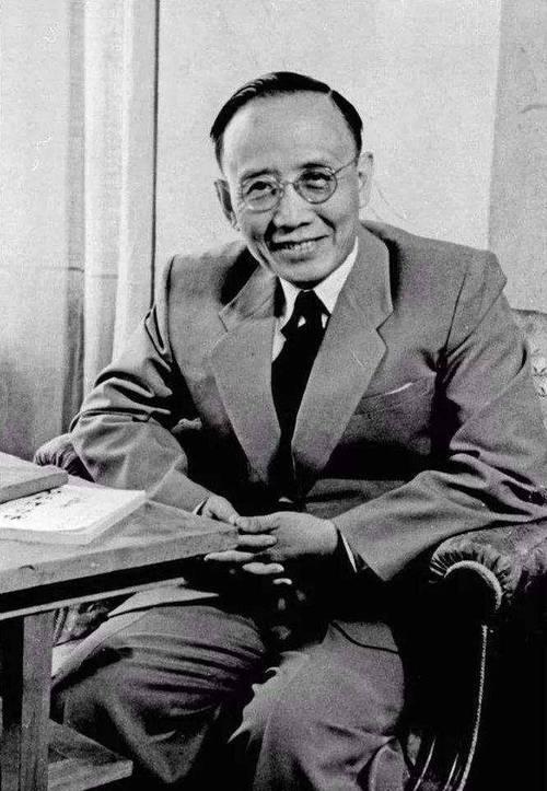 郭沫若让溥仪给他当助理，溥仪只说了5个字，岂料郭沫若大吃一惊。1959年溥