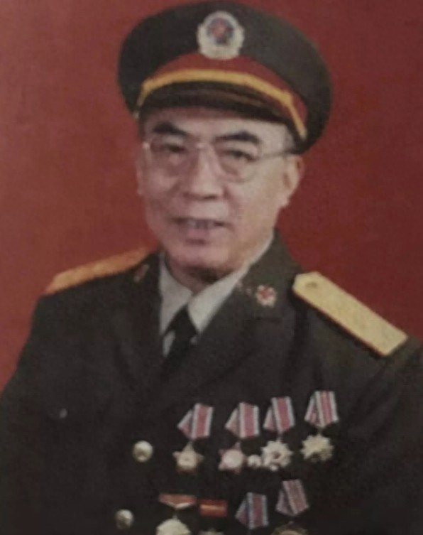 1986年，西藏军区政委张少松接到一信，表扬来信人敢于批评的作风“1986年