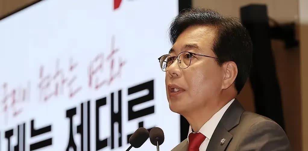 韩国政坛，国民力量党委员长兼院内代表宋彦锡怒批李在明强行任命政府官员脱离民意和实
