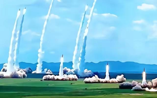 有个现象，我一直觉得不对劲，但又不敢说。就是现在某些军事宣传，越来越像一场公