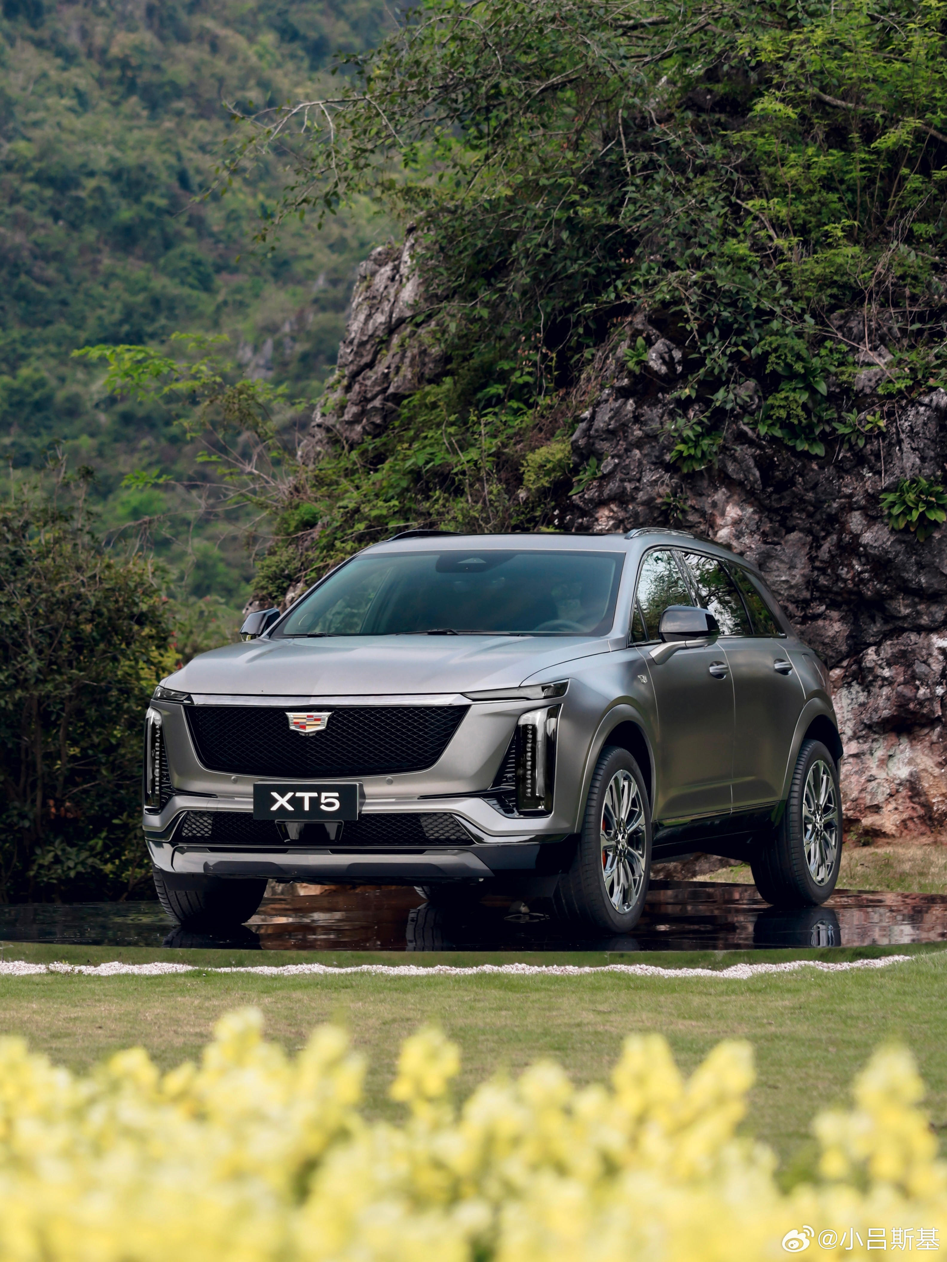 传统豪华品牌在服务这块还是挺权威的，昨天，凯迪拉克为XT5升级第二代“金身计划”