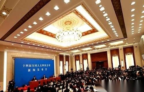 中国与中亚五国，刚签下了“永久睦邻友好条约”！这消息一出来，网上炸开了锅：原来咱