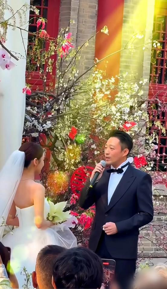 我们老家有个说法娶新娘时天气如果不好，就说明这个新娘不好相处，汪小菲和大s结婚