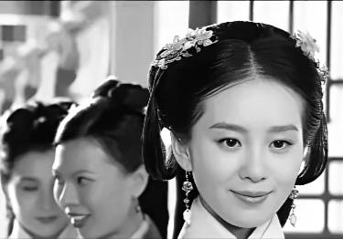 1581年，万历帝一时兴起，临幸了一个小宫女，这宫女可了不得，她是太后面前的红人