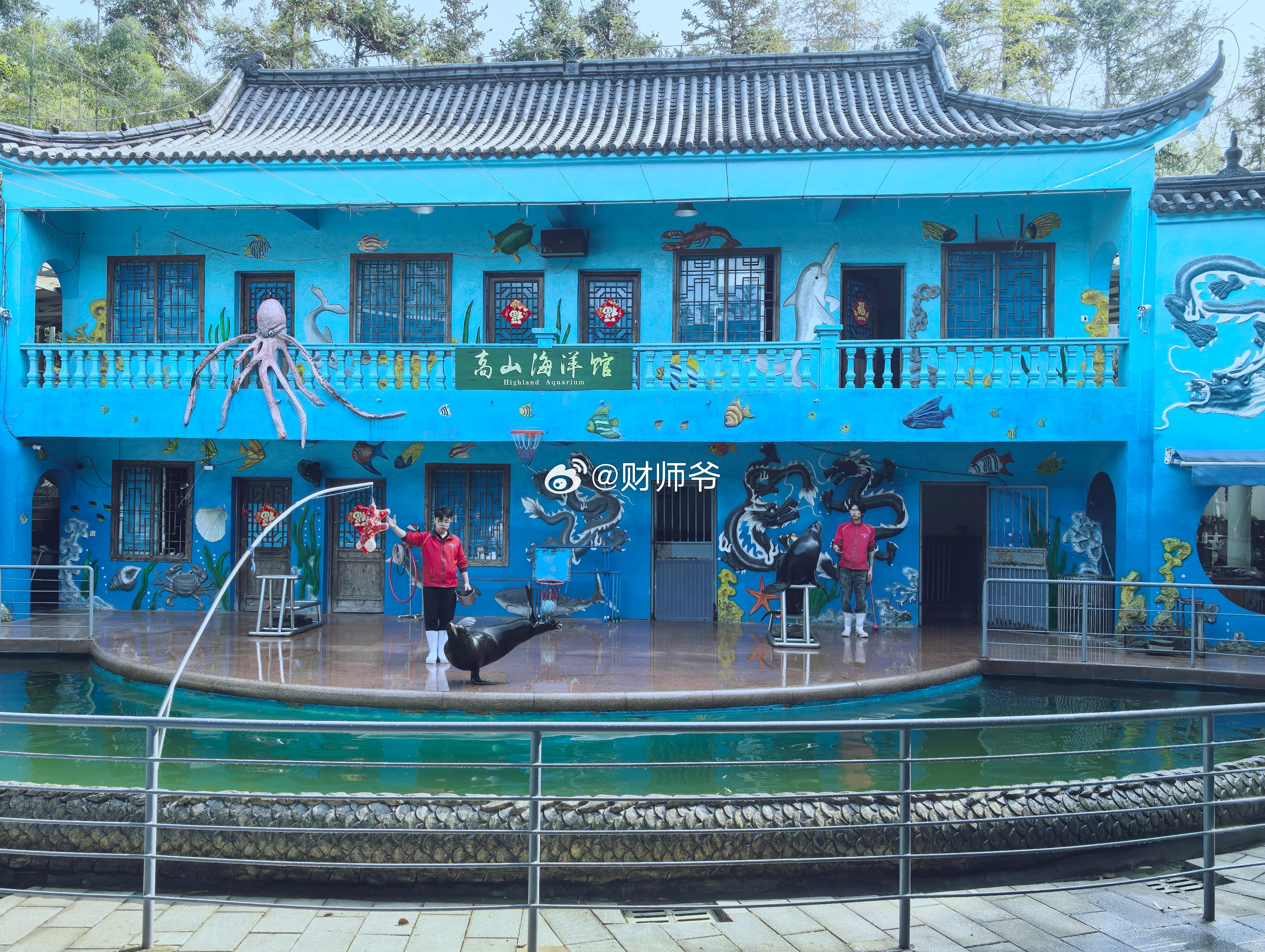 每次去周边城市游玩，我都想，为什么我们绍兴就没有拿得出手的综合性游乐园？湖州、嘉