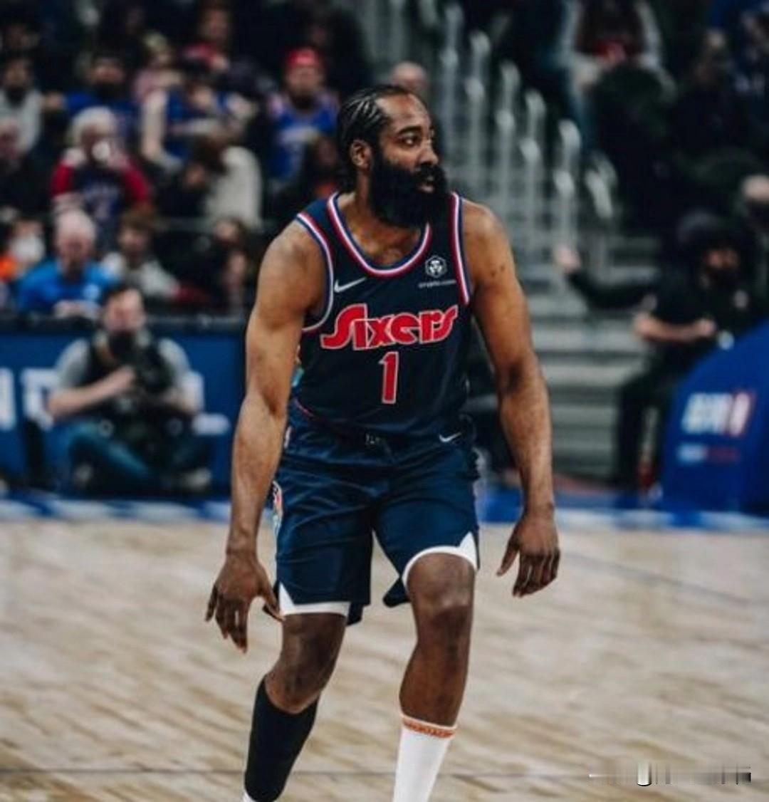 哈登的职业数据不会说谎：火箭八年六季场均29+，三次得分王，2018年MVP实至