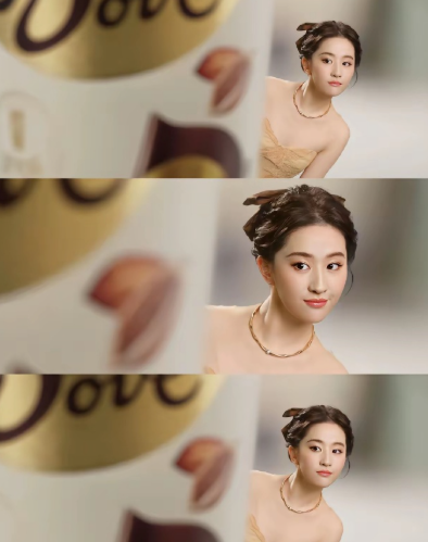 据说现在流行一句话，吃德芙吃多少能长刘亦菲这样，38岁的她这个猫猫探头真把人