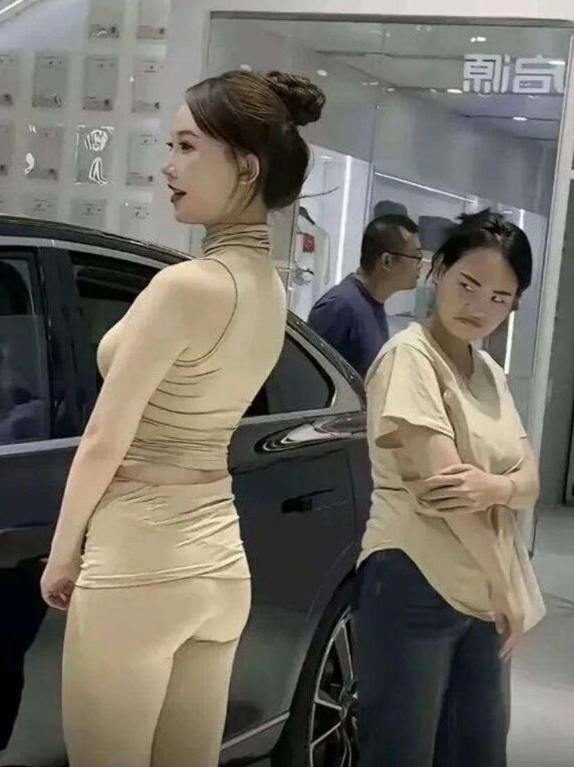 嫉妒使人面目全非，淋漓尽致啊哈哈