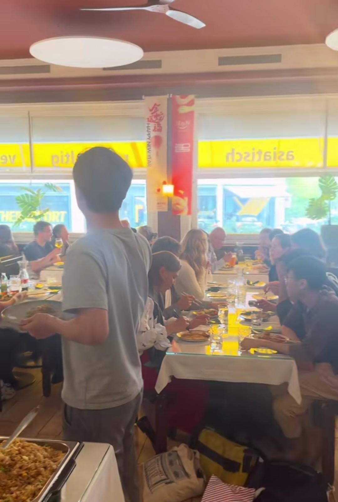 抛弃汉堡，中式快餐成为瑞士人的新选择？一位叫“瑞奇在瑞士”的博主发了一条视频