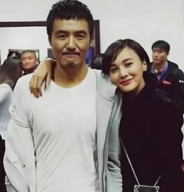 2006年，朴树让妻子吴晓敏下楼买包烟。老婆下楼买包烟，结果三天没回家。这事