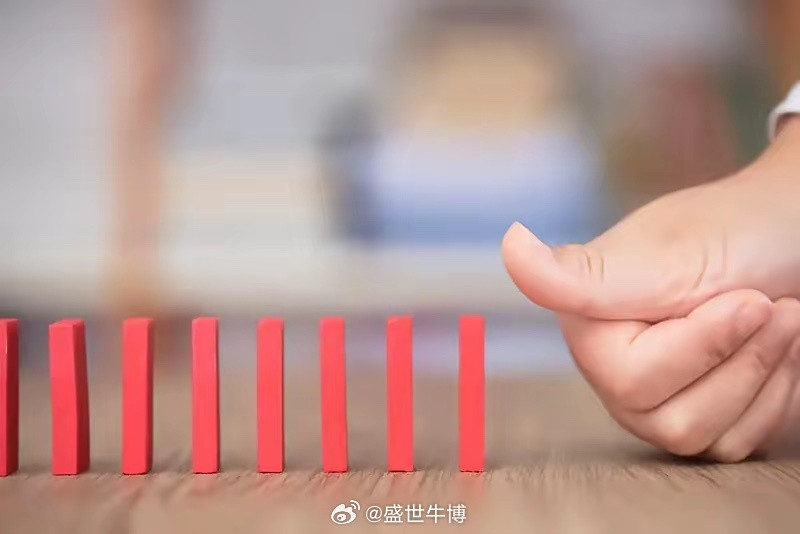 交易的本质，从来不是追求单次的暴利，而是守住“赚多亏小”的核心逻辑。真正的交易高