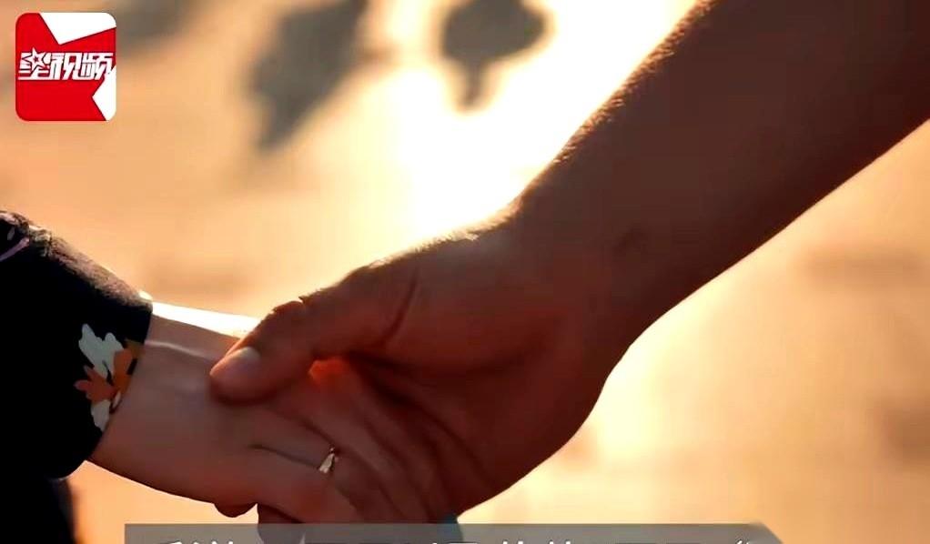 “妈，你劝劝她，证都领了，怎么还不让进房？”湖北的吴刚，对着丈母娘，把话说得很