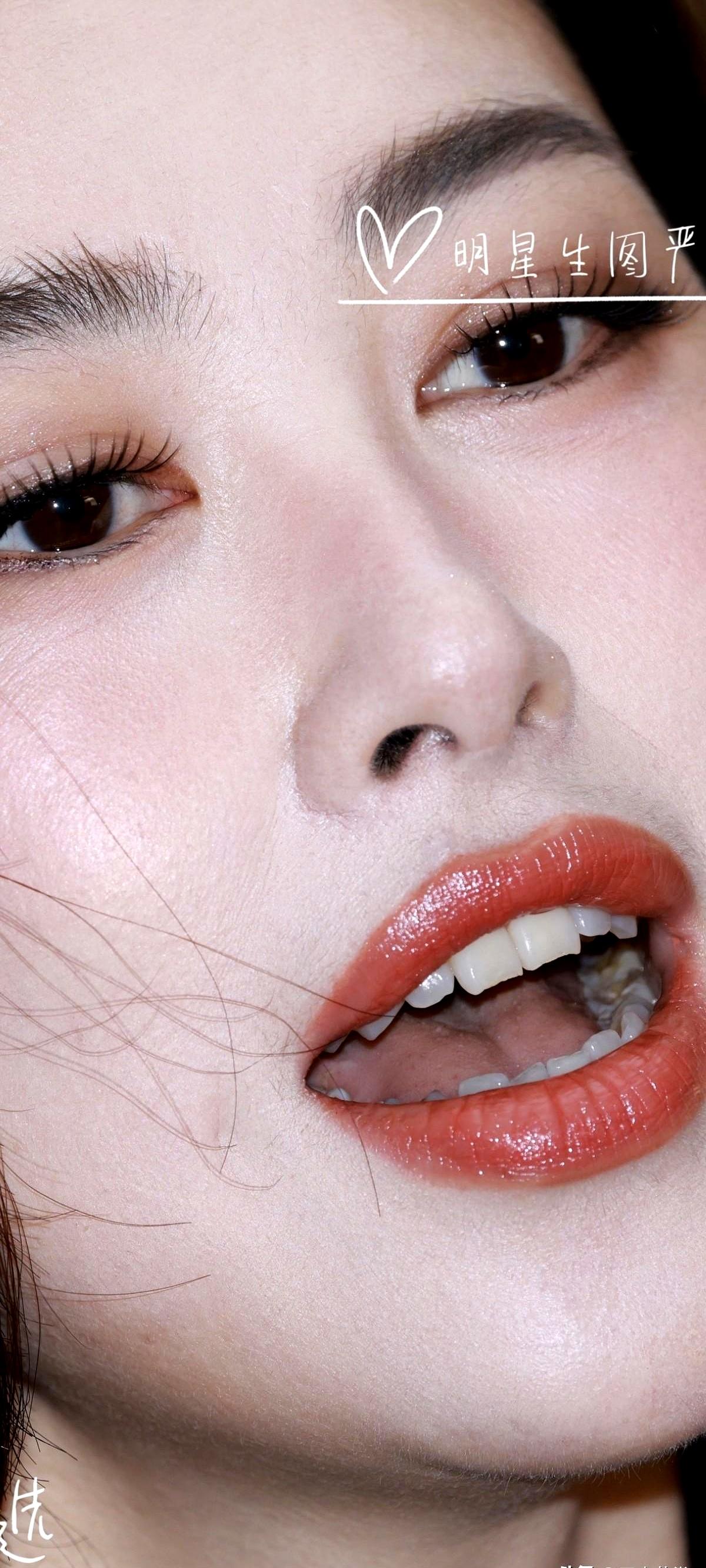 哪些明星的近照令你惊艳朱珠今日澳门活动生图​​​她就这样出现在澳门的活动现场