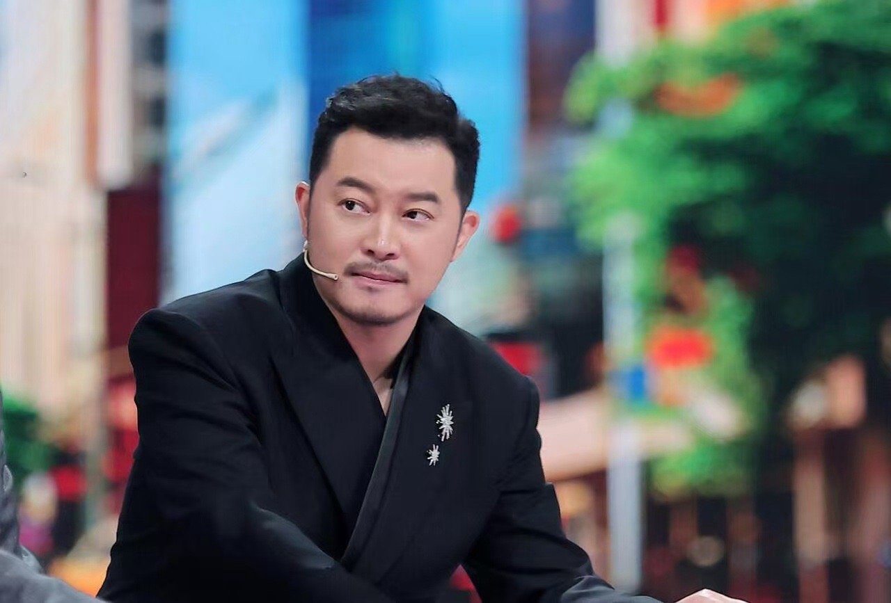 沙溢这30s你心里想的到底是谁沙溢直播上演职场大型事故！面对王牌镜头喊出跑男，