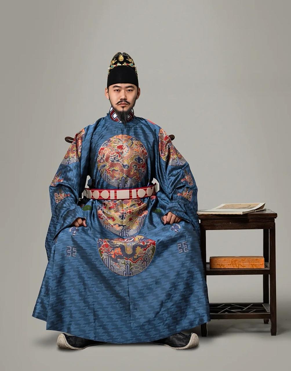 明朝灭亡真不怪崇祯，换谁来都救不了很多人说明朝亡在崇祯手里，其实不公平。崇