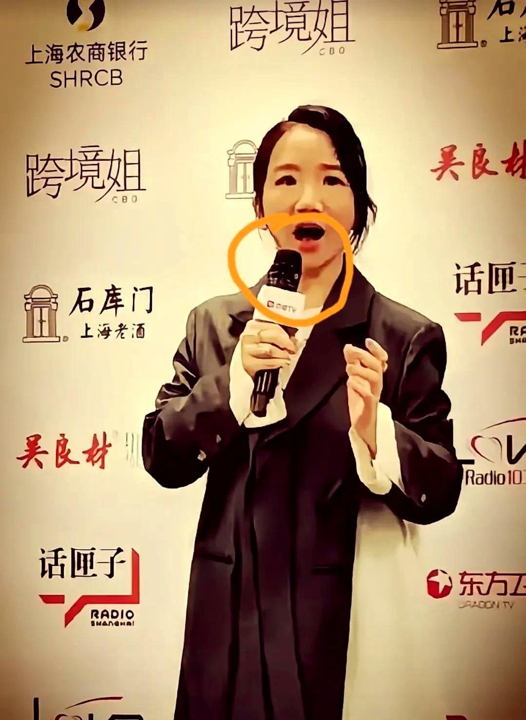 万万没想到，陶晶莹这次翻车翻得这么狠！前几天她上了东方卫视的节目，结果被网友把
