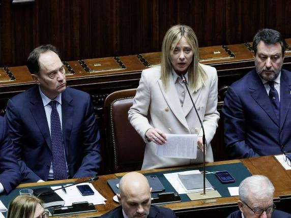 梅洛尼当着欧洲议会的面撂下狠话，直接让全场鸦雀无声——欧盟敢组多国部队援乌，意大