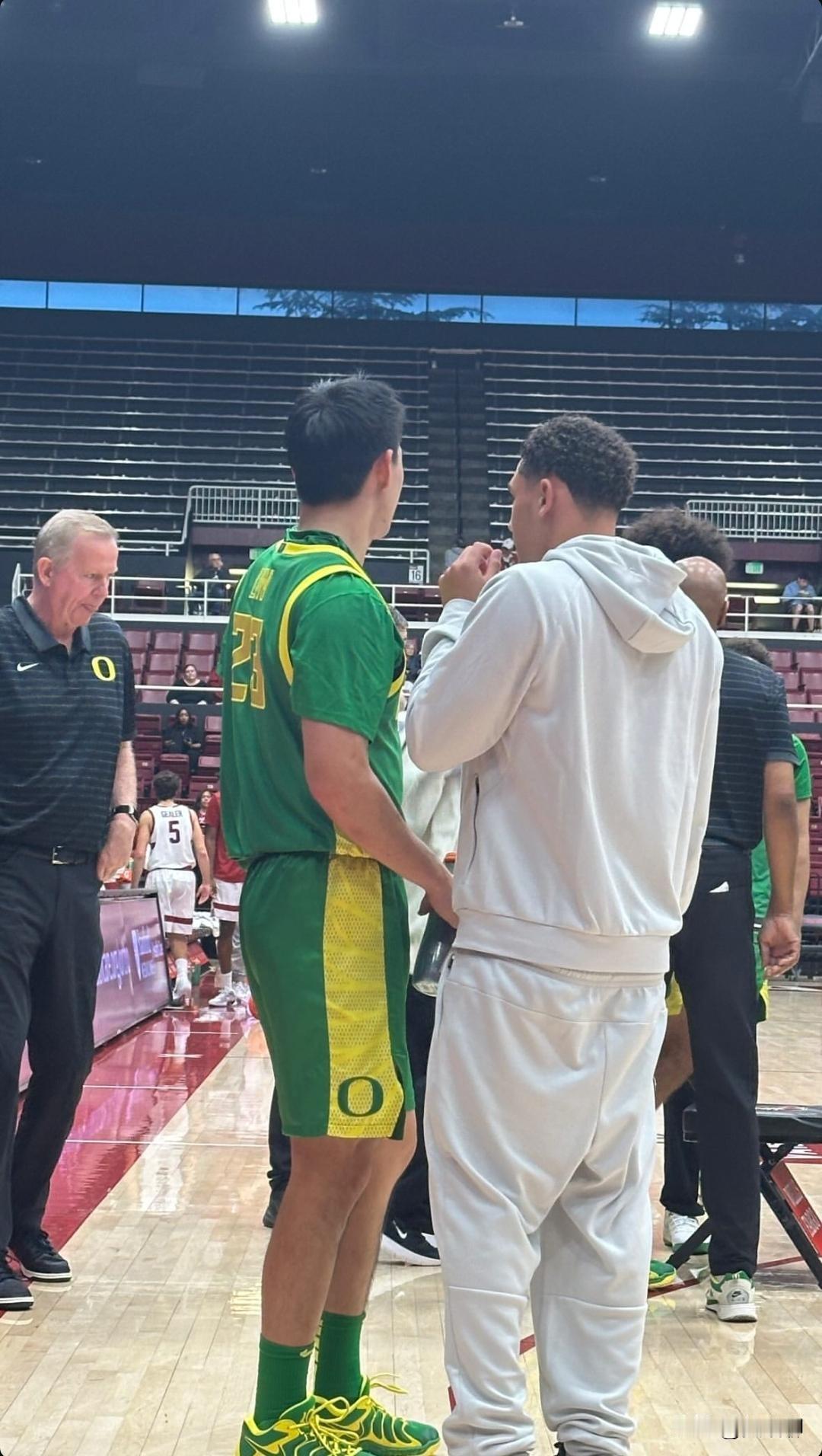 林葳在美国的第二场亮相，客观的说并不出色，中规中矩。他在场上所展现的比赛内容，基