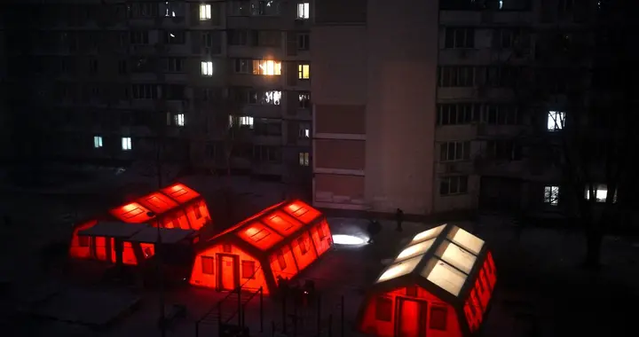 乌克兰严寒危机：捐赠能源设备闲置，安装难题成关键