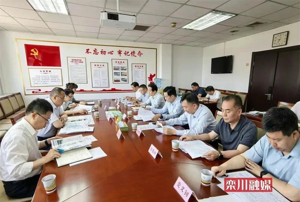 栾川县去国铁集团汇报工作，主要希望国铁支持洛十铁路纳入规划。很多外地吃瓜群众竟