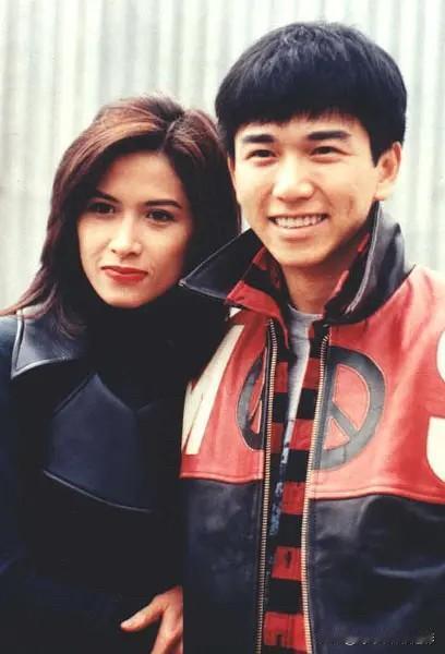 邵美琪&温兆伦港剧经典CP1️⃣他们不是情侣，却整整守护了30年👫翻到邵美琪