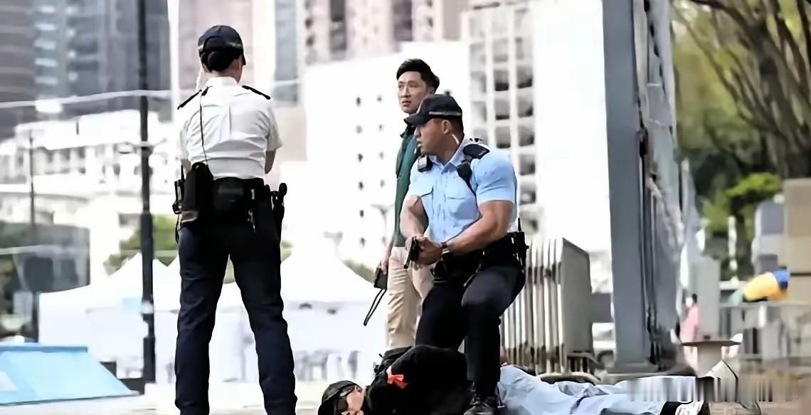 上午10点发生在香港的一个惊天动地的大事件！一个52岁的美籍韩裔工程师，因为在解